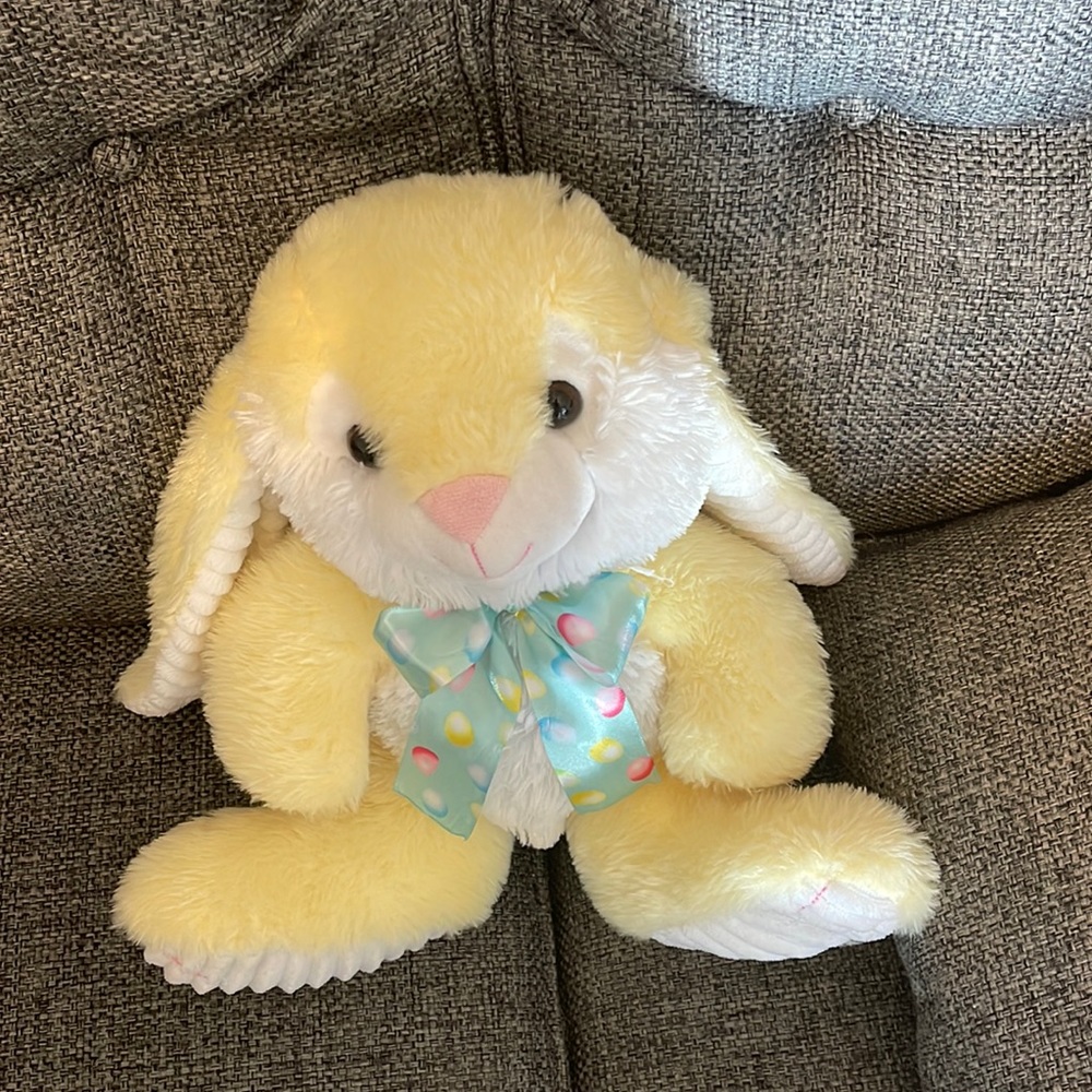 Polyester Fiber. In a good condition. Surface washable